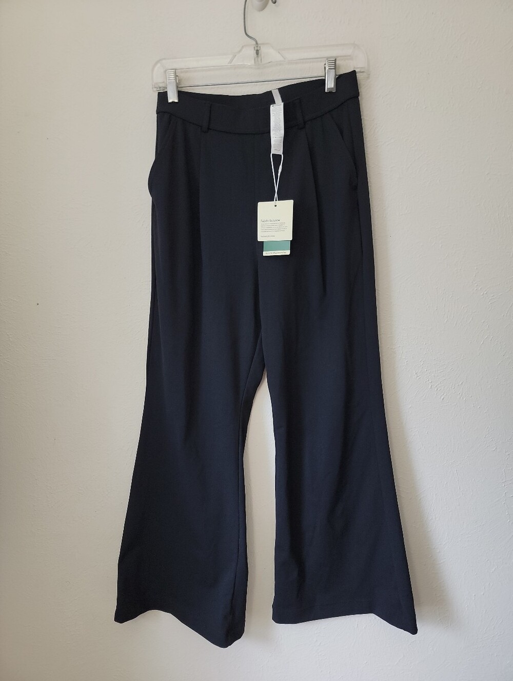 HALARA Black Wide-Leg Trousers with Belt Loops Career Pockets Pleated Sz SP - Picture 2 of 10